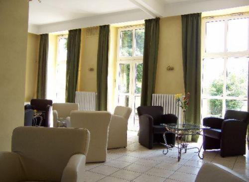 Hotel Am Ceresplatz Мандершайд Екстериор снимка