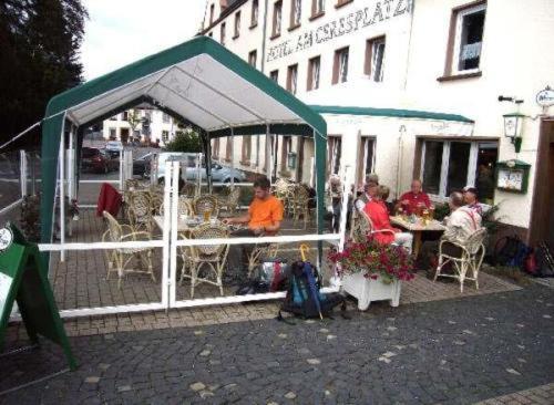 Hotel Am Ceresplatz Мандершайд Екстериор снимка