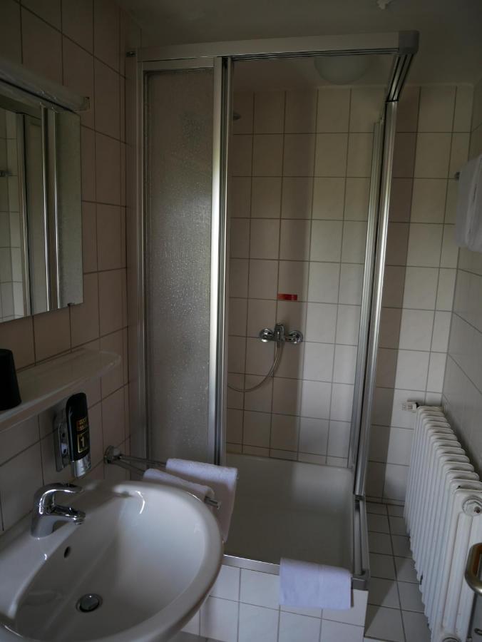 Hotel Am Ceresplatz Мандершайд Екстериор снимка